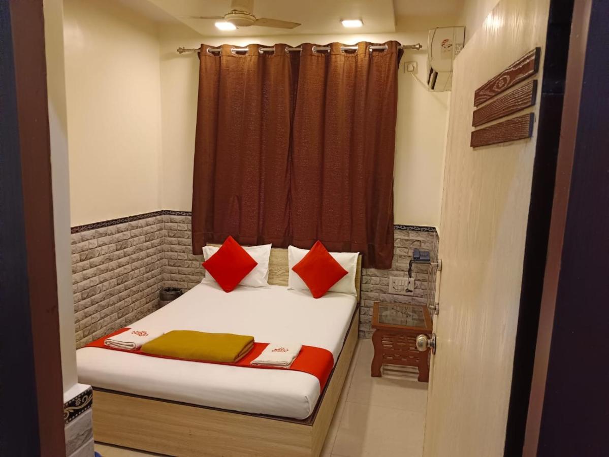Hotel Nivara Navi Mumbai Exterior foto